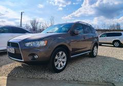 Легковые-Mitsubishi-Outlander