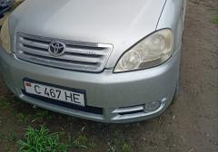 Легковые-Toyota-Avensis Verso