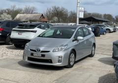 Легковые-Toyota-Prius