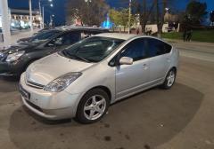 Легковые-Toyota-Prius