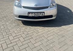 Легковые-Toyota-Prius