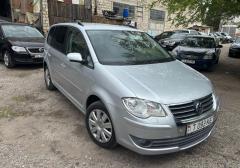 Легковые-Volkswagen-Touran