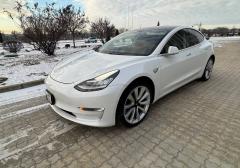 Легковые-Tesla-Model 3