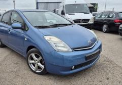 Легковые-Toyota-Prius