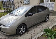 Легковые-Toyota-Prius