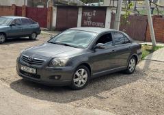 Легковые-Toyota-Avensis