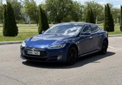 Легковые-Tesla-Model S