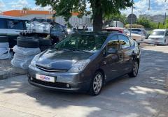 Легковые-Toyota-Prius