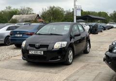 Легковые-Toyota-Auris
