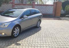 Легковые-Toyota-Avensis