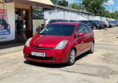 Легковые-Toyota-Prius