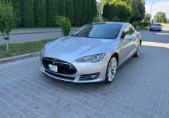 Легковые-Tesla-Model S