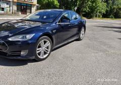 Легковые-Tesla-Model S