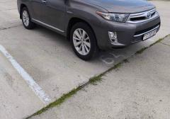 Легковые-Toyota-Highlander