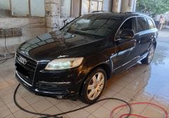 Легковые-Audi-Q7