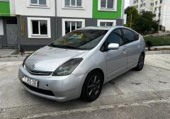 Легковые-Toyota-Prius
