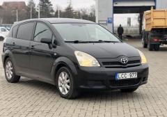 Легковые-Toyota-Corolla Verso