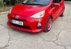 Легковые-Toyota-Prius