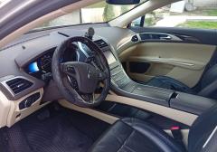 Легковые-Lincoln-MKZ