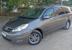 Легковые-Toyota-Sienna
