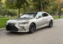 Легковые-Lexus-ES