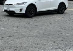 Легковые-Tesla-Model X