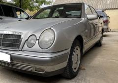 Легковые-Mercedes-benz-E class