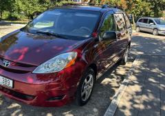 Легковые-Toyota-Sienna