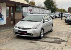 Легковые-Toyota-Prius
